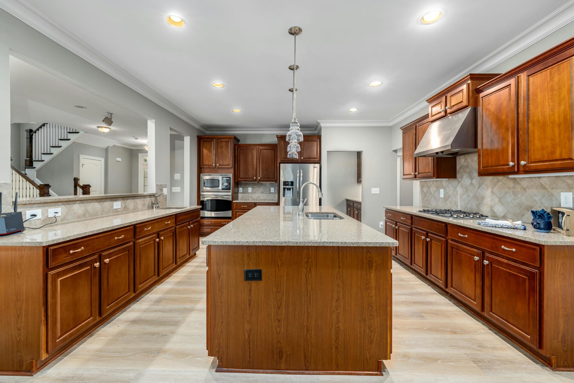 wooden-cabinets-on-house-kitchen